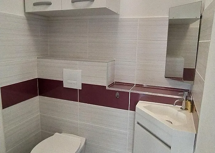 Spacieux A Argeles, Terrasse + Parking Prive - Fr-1-776-27 *