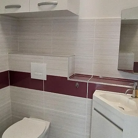 Spacieux A Argeles, Terrasse + Parking Prive - Fr-1-776-27 *